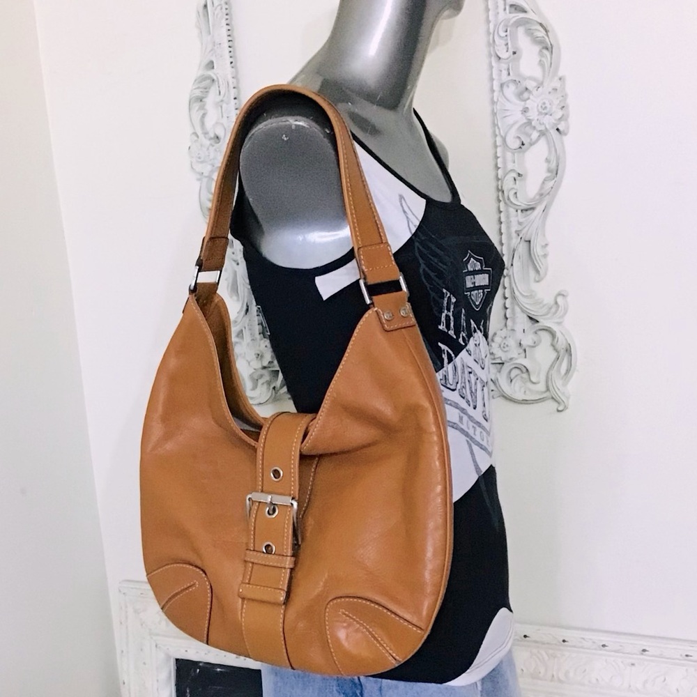 Michael Kors Hutton Hobo Shoulder Bag - Picture 9 of 13